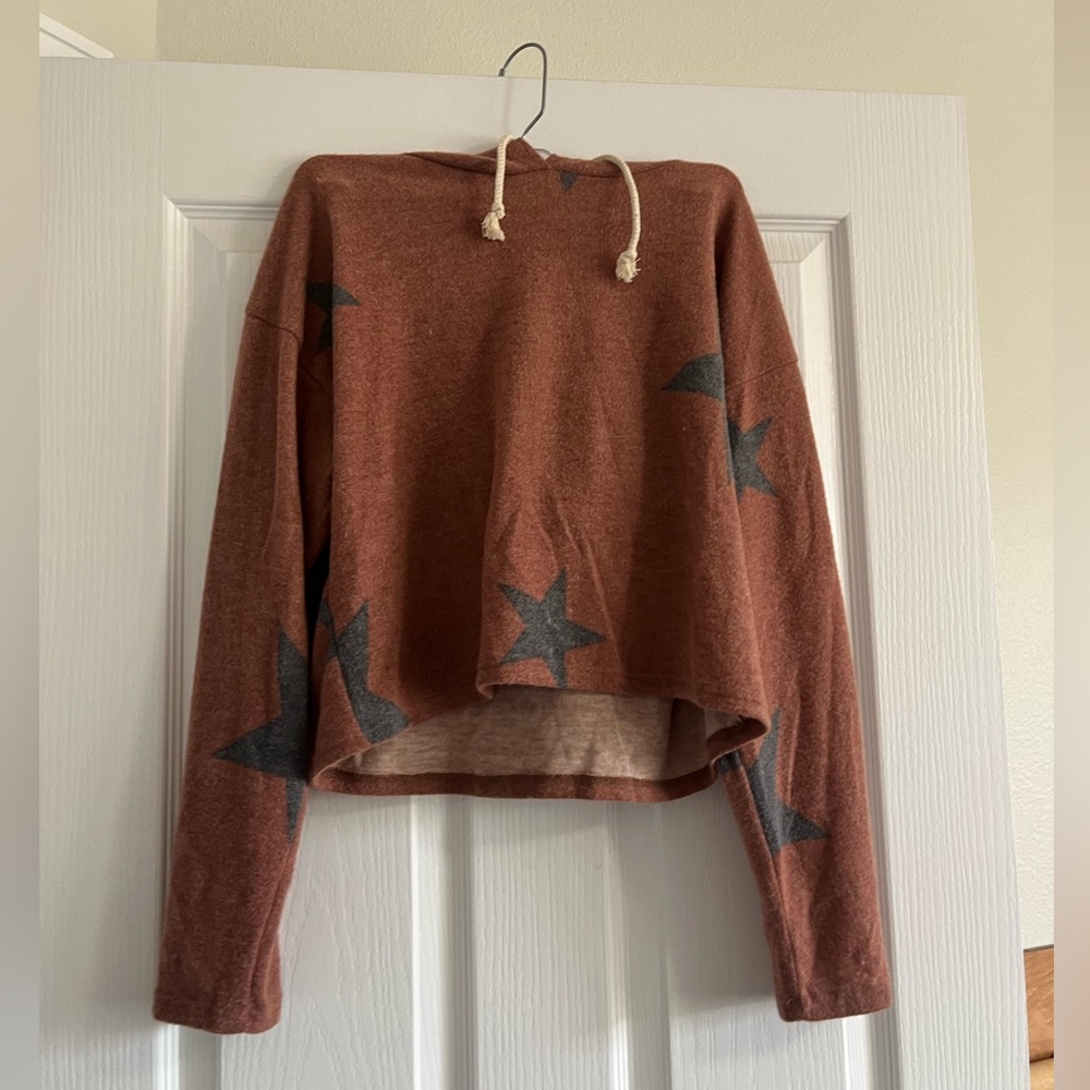 Star sweatshirt